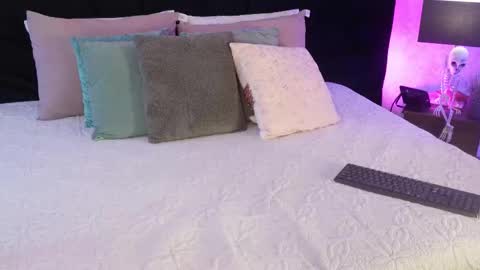 Mariana online show from March 24, 6:46 pm