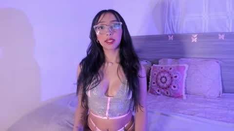 Snapshot of marijaneh chatting on February 3, 9:36 am Luna Dulk online show from February 3, 9:36 am