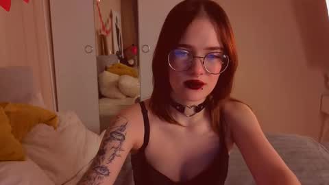 marika_degas1 online show from March 20, 12:32 pm
