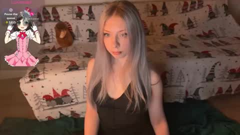 Mariko and Rin online show from February 10, 4:11 pm