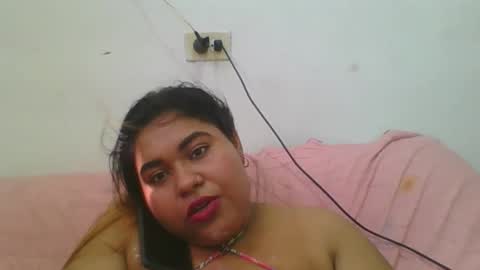 Snapshot of marilyn_porto chatting on March 10, 6:35 pm marilyn_porto online show from March 10, 6:35 pm