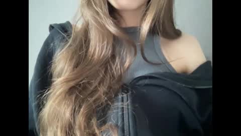 Snapshot of marinalovenow chatting on February 28, 1:14 pm Marina online show from February 28, 1:14 pm