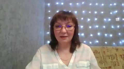 marinamrs online show from November 30, 6:01 pm