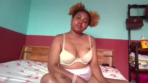 Snapshot of marinarahe chatting on January 9, 10:40 am marinarahe online show from January 9, 10:40 am