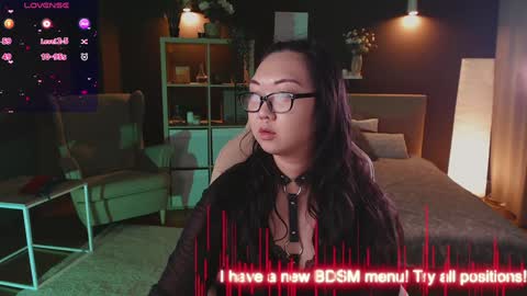 Marine  online show from January 25, 5:30 pm