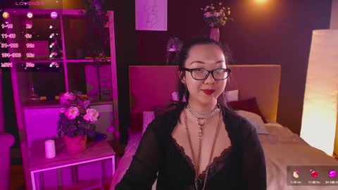 Marine  online show from February 8, 5:29 pm