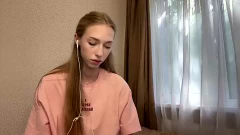 Snapshot of marioindal chatting on July 17, 9:16 am Amelia online show from July 17, 9:16 am