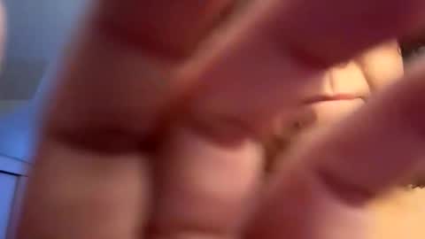 Snapshot of mariposa990 chatting on April 18, 5:22 am mariposa990 online show from April 18, 5:22 am