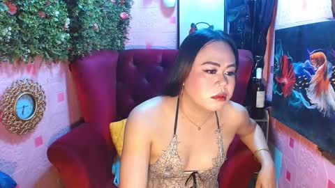 Snapshot of mariposa_911 chatting on March 11, 2:32 am LEAH online show from March 11, 2:32 am