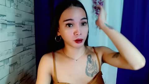 Snapshot of marishkafoxx chatting on June 4, 10:43 am marishka online show from June 4, 10:43 am