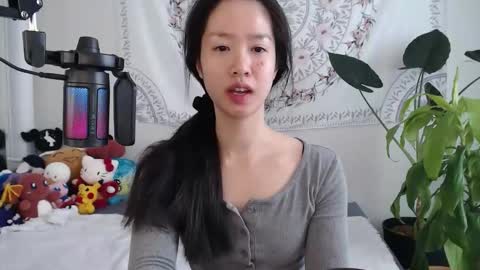 MarissaPeach online show from April 4, 1:19 pm