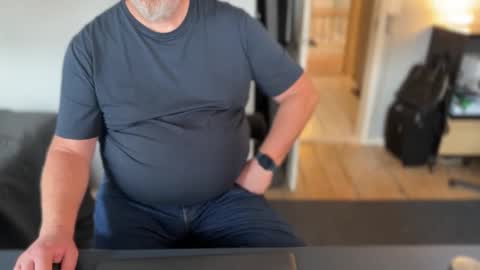 Snapshot of mark1963sub chatting on October 16, 1:12 pm Mark online show from October 16, 1:12 pm