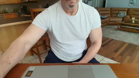 Snapshot of mark48130 chatting on February 24, 4:04 pm Mark online show from February 24, 4:04 pm