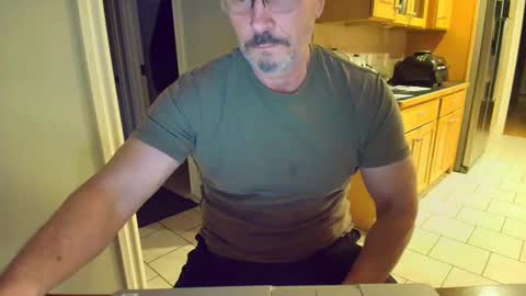 Snapshot of mark48130 chatting on February 28, 12:54 am Mark online show from February 28, 12:54 am