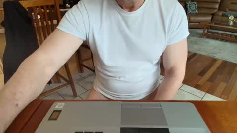 Snapshot of mark48130 chatting on March 1, 3:05 pm Mark online show from March 1, 3:05 pm