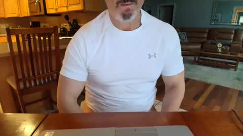 Snapshot of mark48130 chatting on March 4, 9:22 pm Mark online show from March 4, 9:22 pm