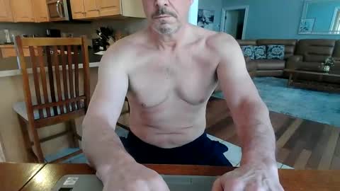 Snapshot of mark48130 chatting on November 16, 3:28 pm Mark online show from November 16, 3:28 pm