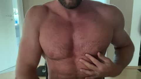 mark9222222 online show from September 9, 5:01 pm