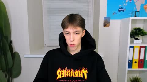 Mark online show from October 13, 10:48 am