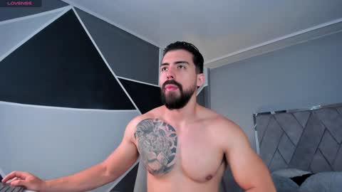 mark_broown_ online show from January 1, 6:06 pm