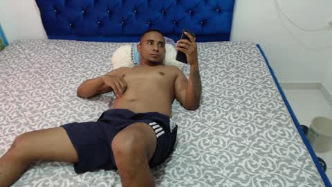 mark online show from April 5, 6:16 pm