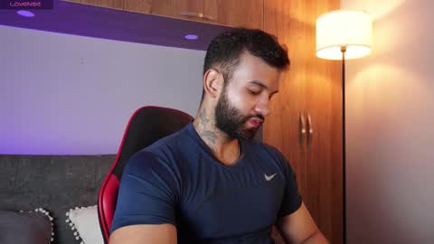 Mark online show from January 6, 11:51 pm