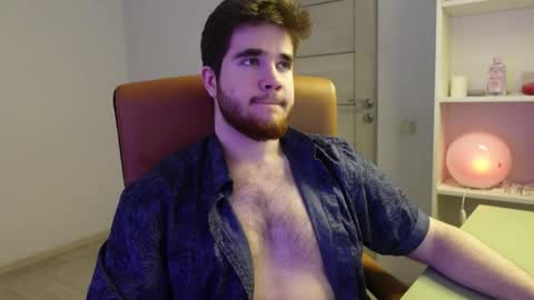 MARK MAXIM online show from November 25, 1:33 pm