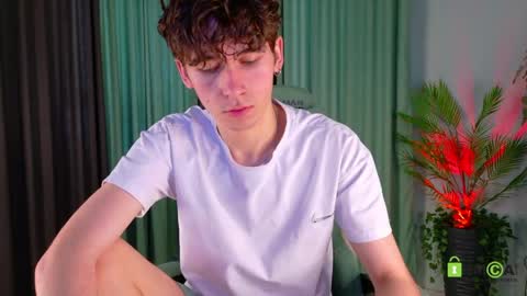 Mark online show from April 17, 11:02 am