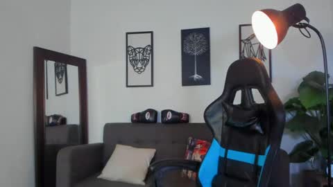 mark_x23 online show from July 13, 4:37 am