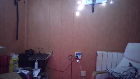 markbcnx online show from March 5, 7:10 pm