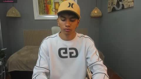 markbowie online show from September 20, 11:44 am