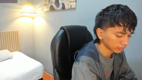 markbowie online show from March 26, 1:49 pm