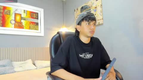Snapshot of markbowie chatting on June 3, 7:41 pm markbowie online show from June 3, 7:41 pm