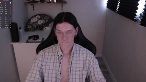 Mark online show from February 1, 7:05 am