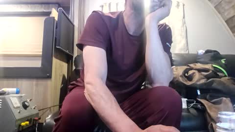 Snapshot of markjomes chatting on December 3, 8:45 am Mark Jomes online show from December 3, 8:45 am