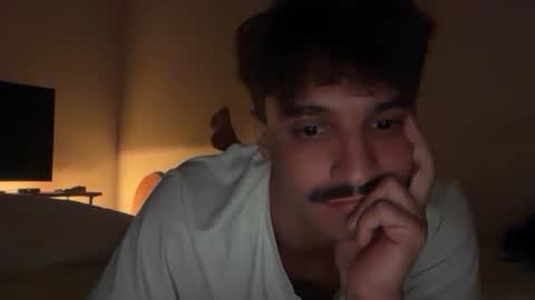 Snapshot of markkkus_ chatting on April 5, 5:04 am markkkus_ online show from April 5, 5:04 am