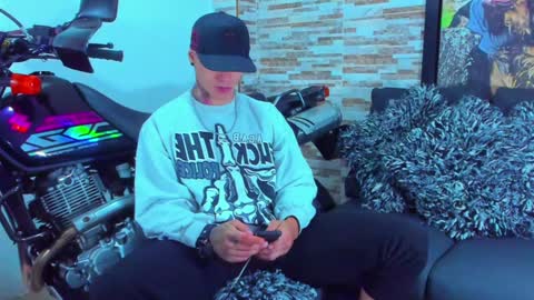 Sebastian online show from December 5, 8:11 am