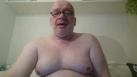 Snapshot of markolub chatting on March 8, 11:39 pm Marko online show from March 8, 11:39 pm