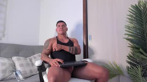 Snapshot of markus_blass chatting on December 11, 12:33 am markus... Y online show from December 11, 12:33 am