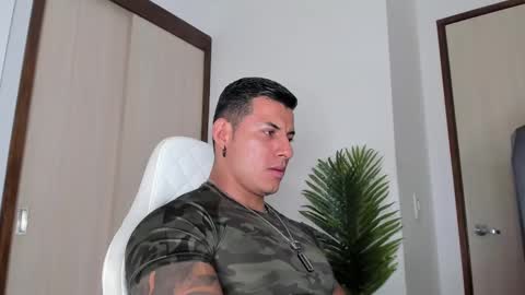 Snapshot of markus_blass chatting on February 3, 11:26 pm markus... Y online show from February 3, 11:26 pm