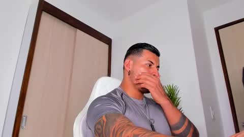 Snapshot of markus_blass chatting on February 21, 10:59 pm markus... Y online show from February 21, 10:59 pm