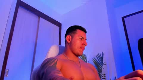 Snapshot of markus_blass chatting on February 27, 12:10 am markus... Y online show from February 27, 12:10 am