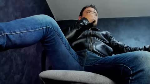 MARK online show from December 19, 9:00 pm