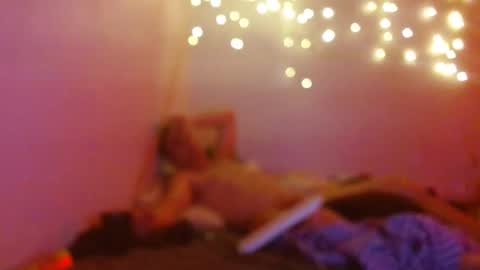 Snapshot of markymark101825061 chatting on January 1, 9:17 am markymark101825061 online show from January 1, 9:17 am