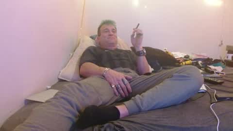 Snapshot of markymark101825061 chatting on January 4, 3:40 am markymark101825061 online show from January 4, 3:40 am