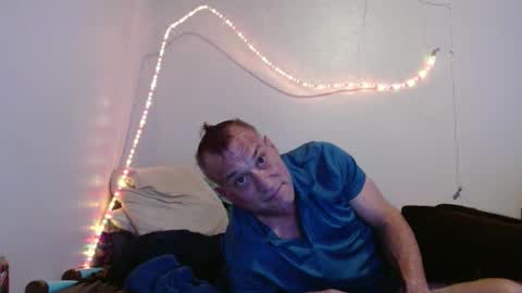 Snapshot of markymark101825061 chatting on February 10, 4:52 am markymark101825061 online show from February 10, 4:52 am