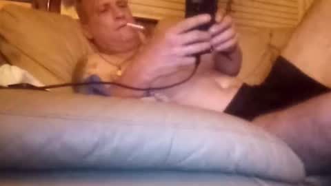 Snapshot of markymark101825061 chatting on December 4, 8:34 am markymark101825061 online show from December 4, 8:34 am