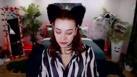 MarlaDewis online show from October 26, 12:33 pm