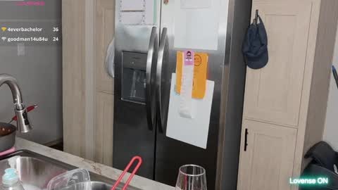 Snapshot of marleymadness9 chatting on April 8, 11:05 pm MarleyAquafina online show from April 8, 11:05 pm