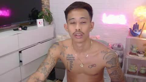 marlmoreno10 online show from March 20, 4:50 am